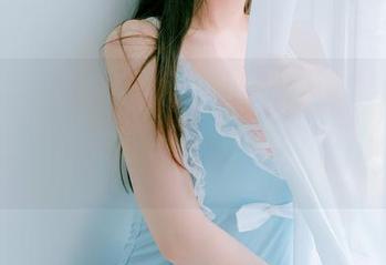 每一张免费写真都像Son Ye Eun的[BLUECAKE]红鬼，滋味儿很赞，别让人误会哦！